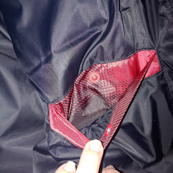 Old Navy Water-Resistant Frost Free Short Puffer Jacket, 3X, Buffalo Plaid - Picture 7 of 9